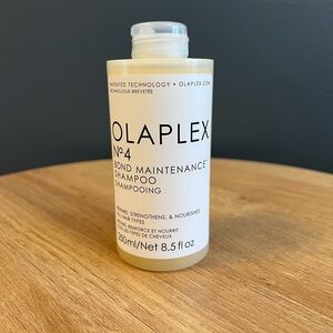 OLAPLEX No.4 Bond Maintenance Shampoo